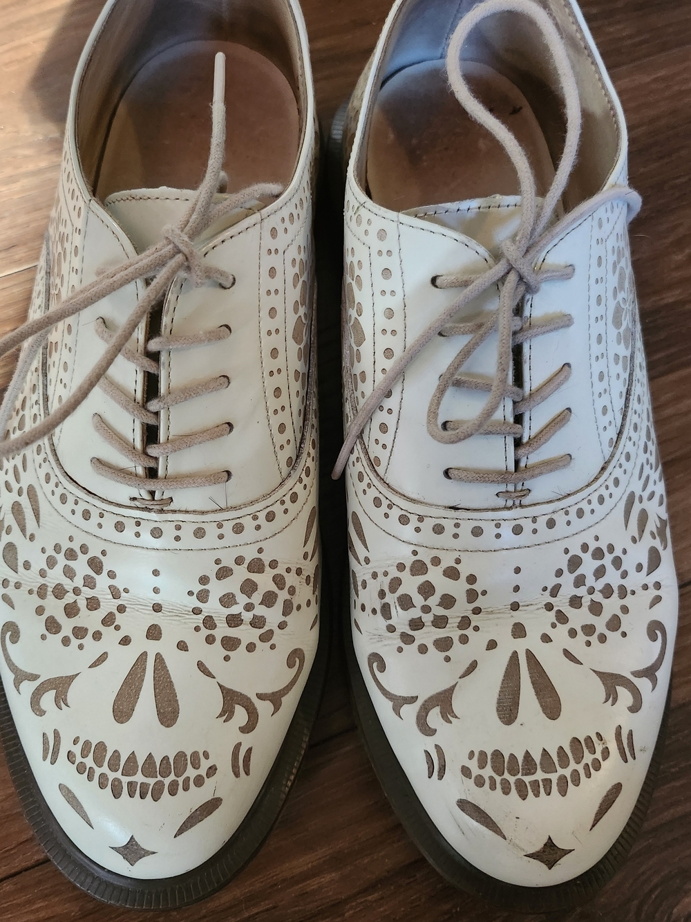 *RARE*DOC MARTEN SUGAR SKULL OXFORDS